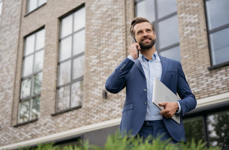 συμβουλές επενδύσεων σε Multifamily για συντονιστές κοινοπραξιών στο CRE