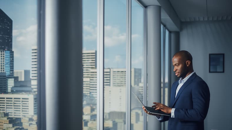 Exploring Commercial Real Estate Banks? Look for These 3 Must-Haves