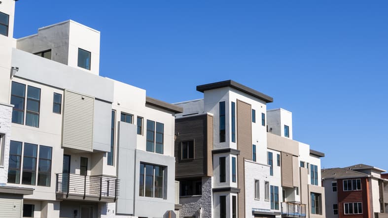What is Multifamily Syndication? A Helpful Overview