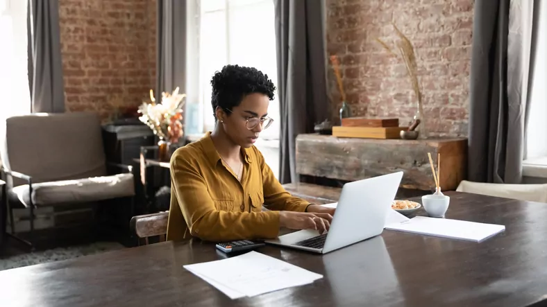 CRE professional using a real estate investor portal